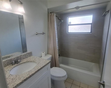 308 N Cypress Way - Photo Thumbnail 16