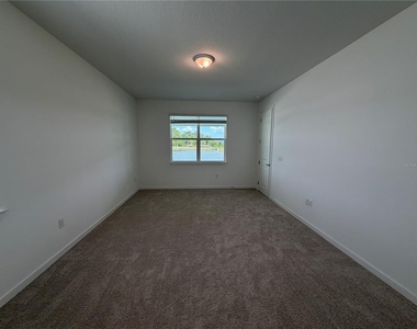 6888 Gilly Shadow Street - Photo Thumbnail 10