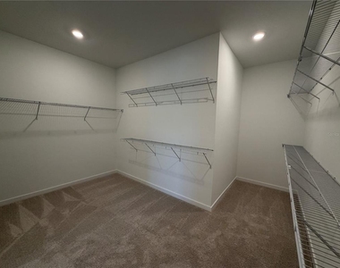6888 Gilly Shadow Street - Photo Thumbnail 13