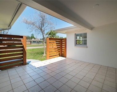 2491 Coronado Way - Photo Thumbnail 3