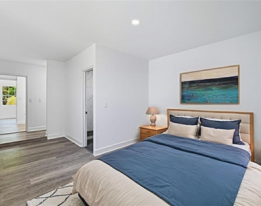 2491 Coronado Way - Photo Thumbnail 11
