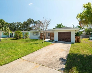2491 Coronado Way - Photo Thumbnail 2