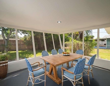 2491 Coronado Way - Photo Thumbnail 15