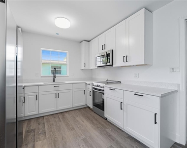 2491 Coronado Way - Photo Thumbnail 5