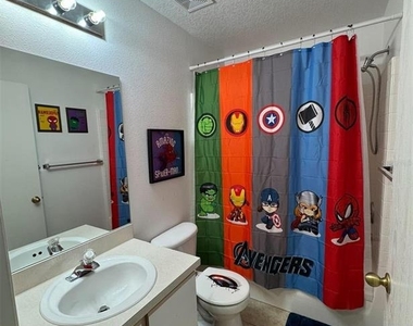 121 Bloomingdale Drive - Photo Thumbnail 7