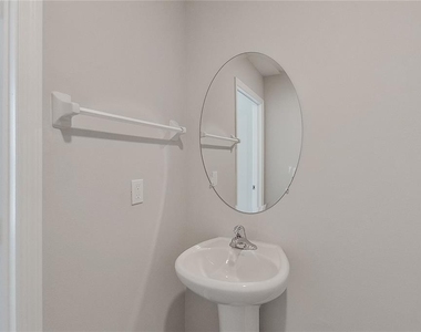 8704 Sw 44th Court - Photo Thumbnail 6