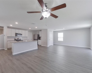 8704 Sw 44th Court - Photo Thumbnail 3