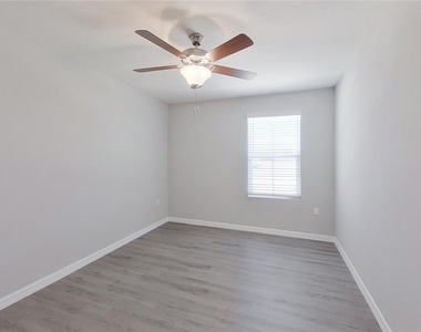8704 Sw 44th Court - Photo Thumbnail 20