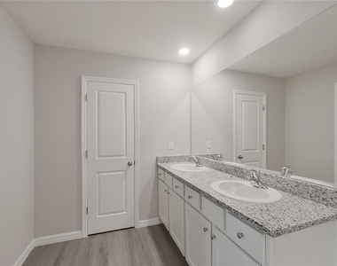 8704 Sw 44th Court - Photo Thumbnail 16