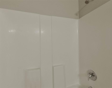 9131 Aegean Circle - Photo Thumbnail 16