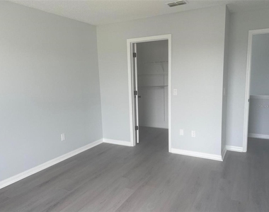 2421 Ashecroft Drive - Photo Thumbnail 20