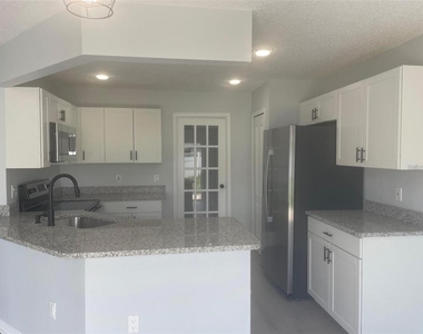 2421 Ashecroft Drive - Photo Thumbnail 8