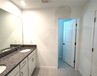 2947 Camellia Flower Street - Photo Thumbnail 19