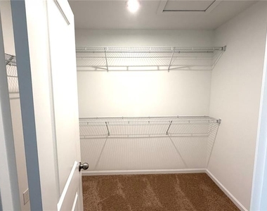 2947 Camellia Flower Street - Photo Thumbnail 16