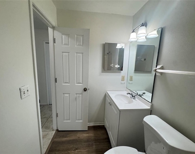 1013 Arizona Court - Photo Thumbnail 17