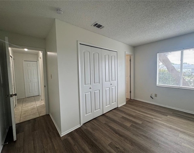 1013 Arizona Court - Photo Thumbnail 18