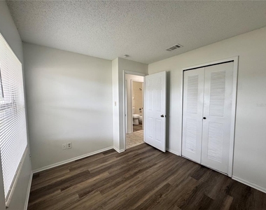 1013 Arizona Court - Photo Thumbnail 13
