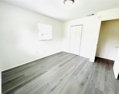 1509 Phyllis Street - Photo Thumbnail 9