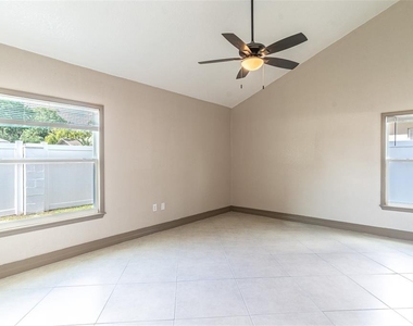 148 Madalyn Court - Photo Thumbnail 13