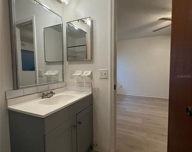 7200 Sw 8th Avenue - Photo Thumbnail 32