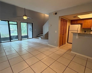 7200 Sw 8th Avenue - Photo Thumbnail 7