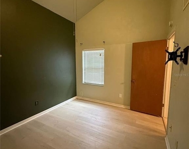 7200 Sw 8th Avenue - Photo Thumbnail 14