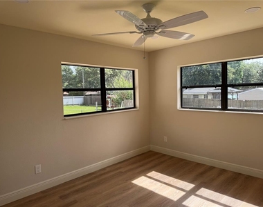 107 N Galena Avenue - Photo Thumbnail 13