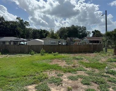 107 N Galena Avenue - Photo Thumbnail 15