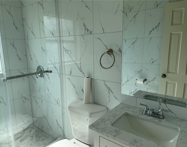 107 N Galena Avenue - Photo Thumbnail 12