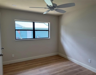 107 N Galena Avenue - Photo Thumbnail 9