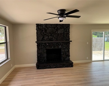 107 N Galena Avenue - Photo Thumbnail 2