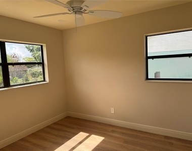107 N Galena Avenue - Photo Thumbnail 10