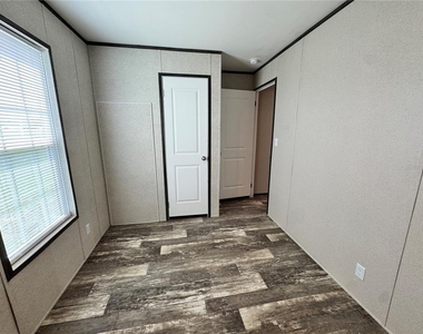 1115 Nw 12th Lane - Photo Thumbnail 10