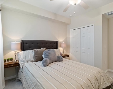 10805 Tarflower Drive - Photo Thumbnail 30