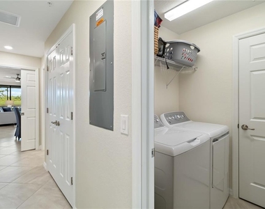 10805 Tarflower Drive - Photo Thumbnail 34