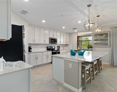 10805 Tarflower Drive - Photo Thumbnail 10