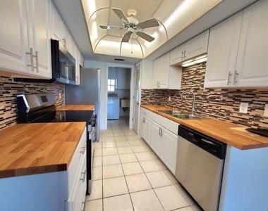 910 Santa Brigida Court - Photo Thumbnail 7