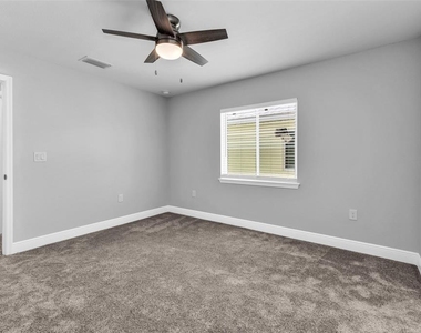 309 E Virginia Avenue - Photo Thumbnail 33