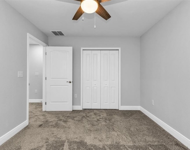 309 E Virginia Avenue - Photo Thumbnail 27