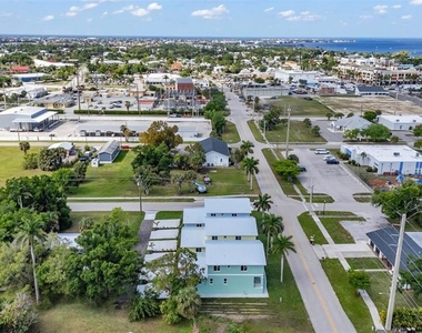 309 E Virginia Avenue - Photo Thumbnail 45