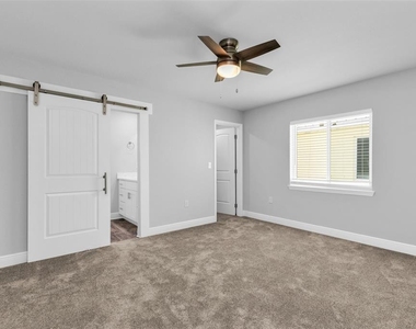309 E Virginia Avenue - Photo Thumbnail 19
