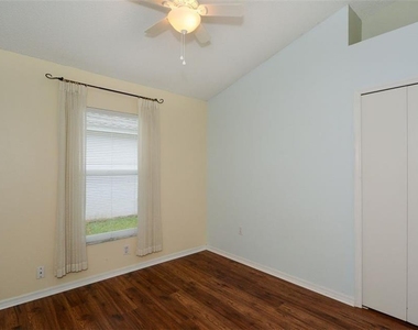 6227 Yellowtop Drive - Photo Thumbnail 14