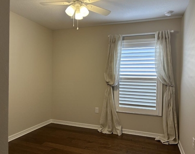 12721 Sagewood Drive - Photo Thumbnail 7