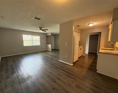 364 Briarwood Road - Photo Thumbnail 4