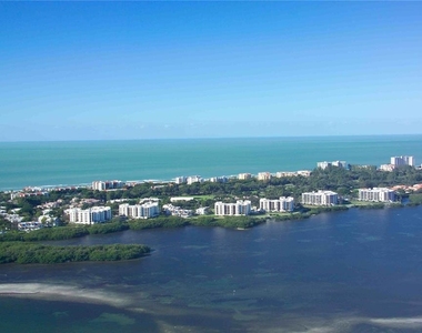 2020 Harbourside Drive - Photo Thumbnail 42