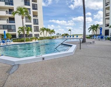 2020 Harbourside Drive - Photo Thumbnail 24