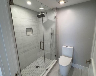 2020 Harbourside Drive - Photo Thumbnail 23