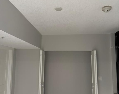 2020 Harbourside Drive - Photo Thumbnail 21