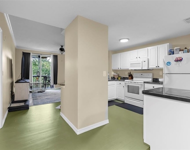 5601 Bentgrass Drive - Photo Thumbnail 8