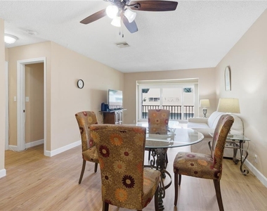 2060 Marilyn Street - Photo Thumbnail 5